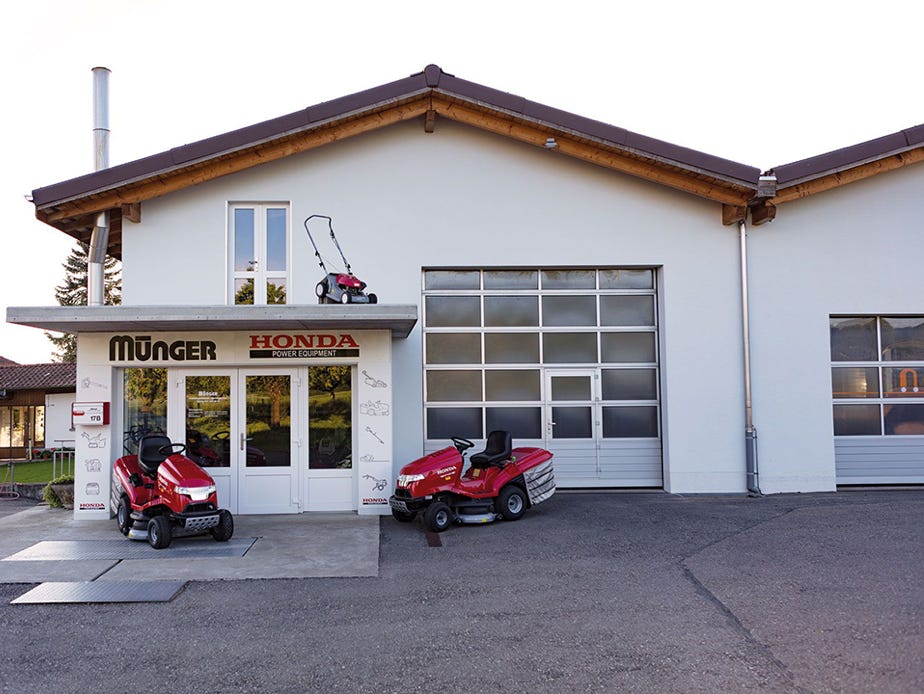 Landmaschinen und Motorgeräte in Murzelen.
